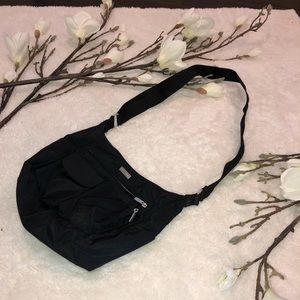 Bagallini travel bag